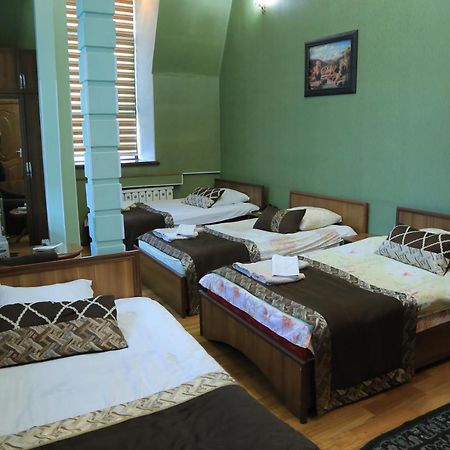 Almos Hotel Dushanbe Bagian luar foto