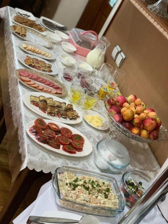 Almos Hotel Dushanbe Bagian luar foto